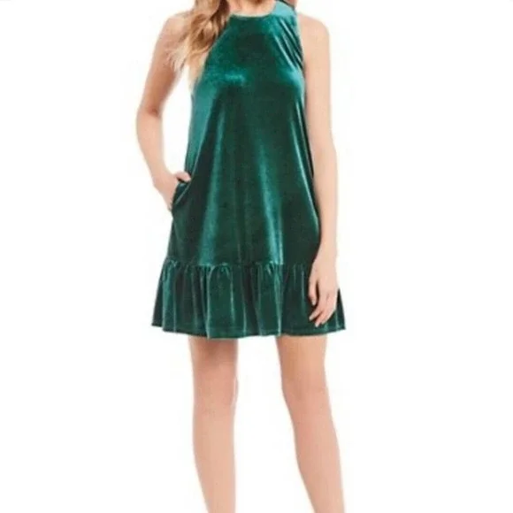 Copper Key | Dresses | Copper Key Juniors Dress Size Small Green Velvet  Sleeveless Ruffle Hem | Poshmark